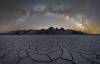 Death-Valley-Mud-cracks-Milky-Way.jpg